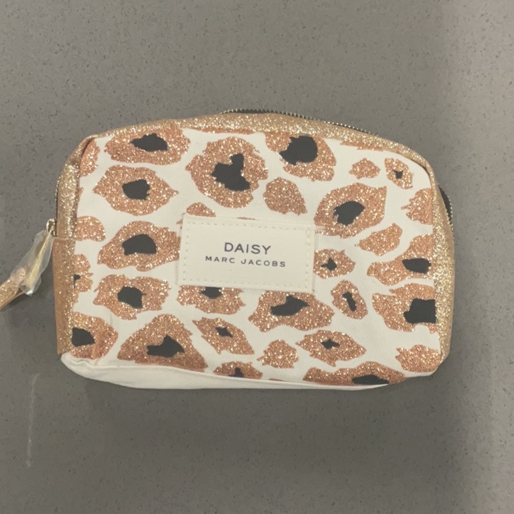 Marc Jacobs Daisy Leopard Print Pouch